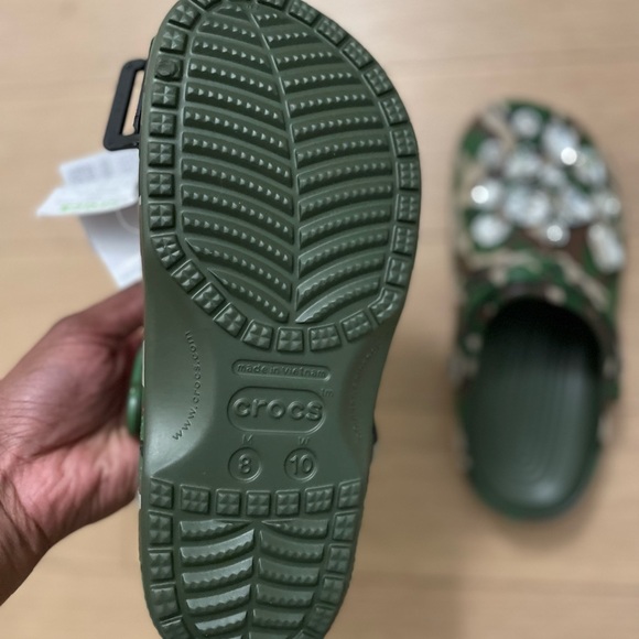 CUSTOM CROCS - Picture 2 of 4